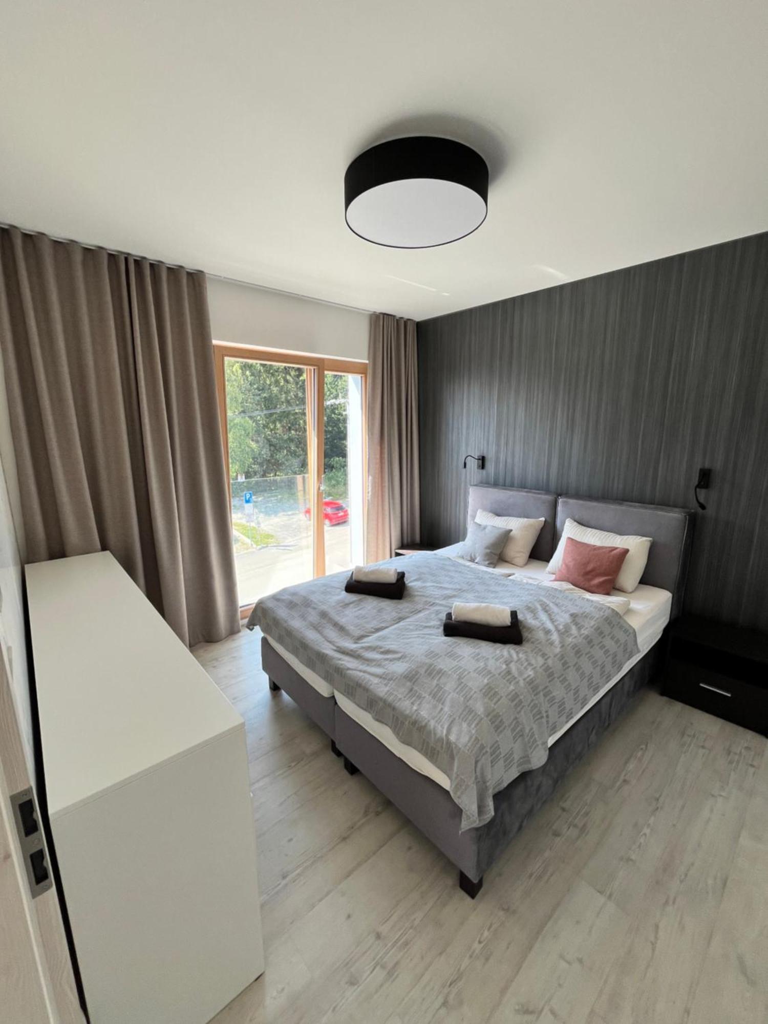 Hillside Y34 Apartment โดลนีคูบีน ภายนอก รูปภาพ