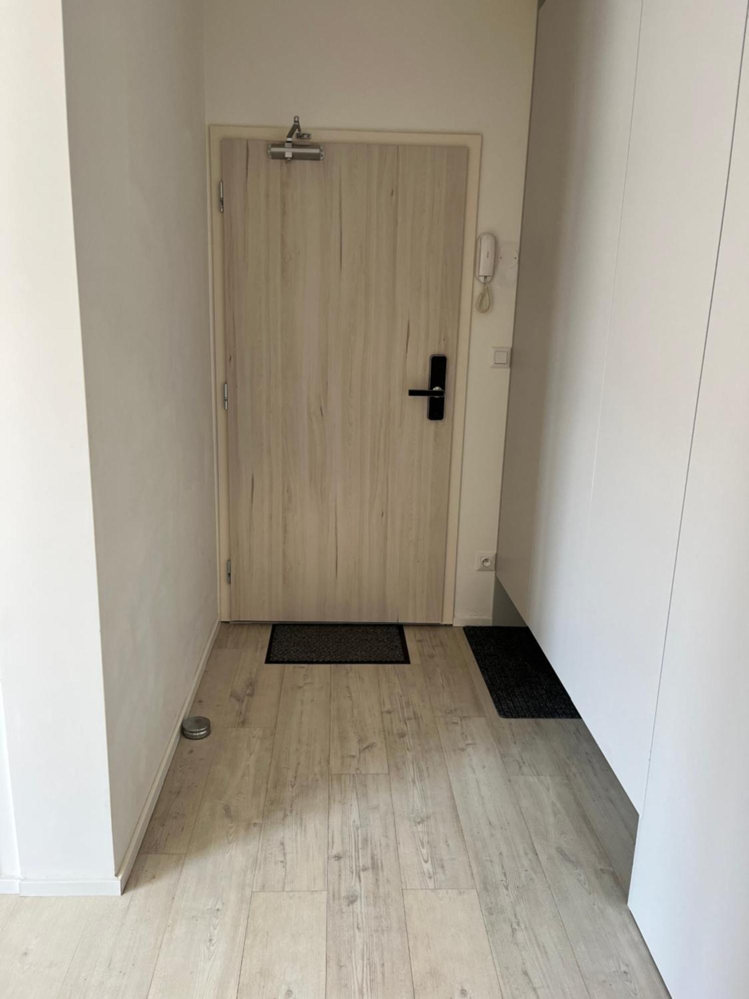 Hillside Y34 Apartment โดลนีคูบีน ภายนอก รูปภาพ